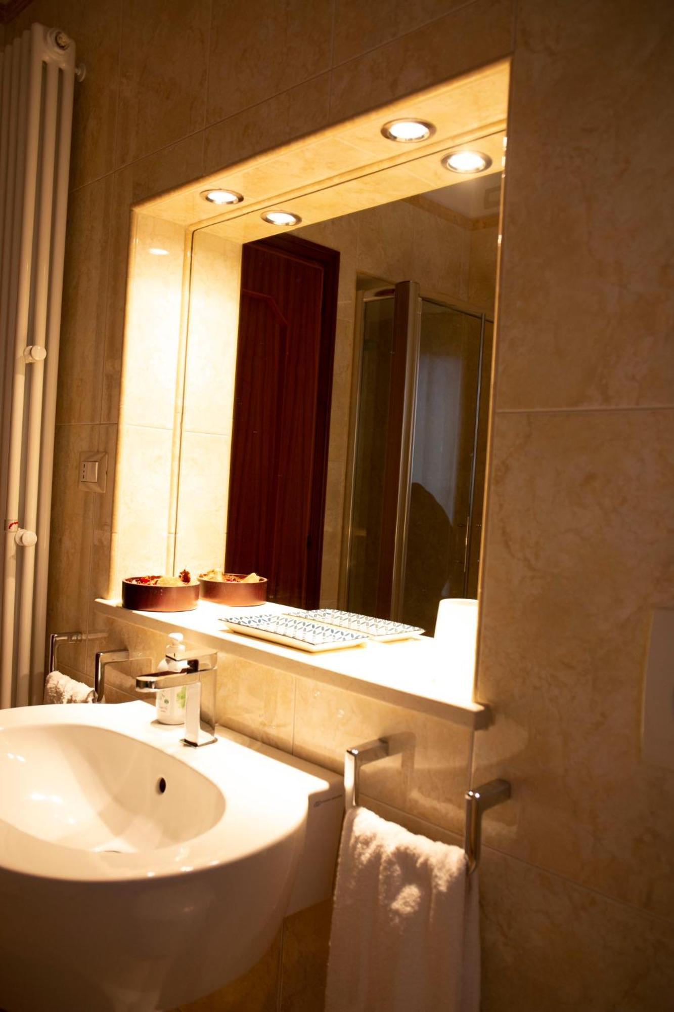 Apartament Casa Giuly Parma Zewnętrze zdjęcie